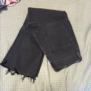 Black Distressed Women's Jeans